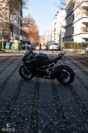 Ducati Panigale V2 955 Black on Black edition - 2024