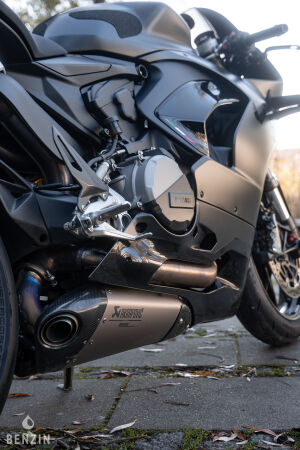 Ducati Panigale V2 955 Black on Black edition - 2024