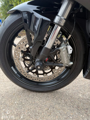 Ducati Panigale V2 955 Black on Black edition - 2024