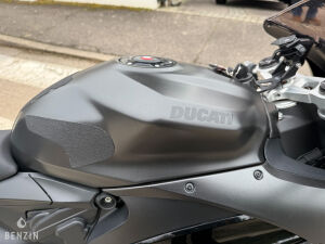 Ducati Panigale V2 955 Black on Black edition - 2024