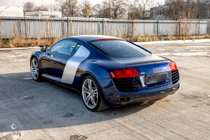 Audi R8 V8 - 2010*Flash