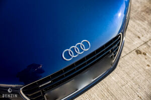 Audi R8 V8 - 2010*Flash