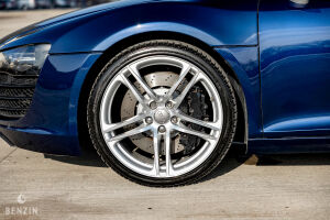 Audi R8 V8 - 2010*Flash