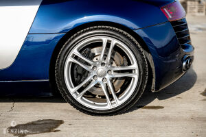 Audi R8 V8 - 2010*Flash