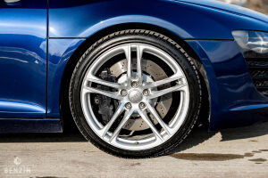 Audi R8 V8 - 2010*Flash