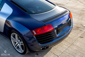 Audi R8 V8 - 2010*Flash