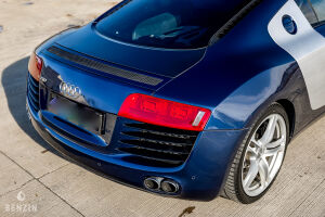 Audi R8 V8 - 2010*Flash