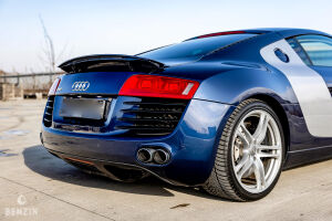Audi R8 V8 - 2010*Flash