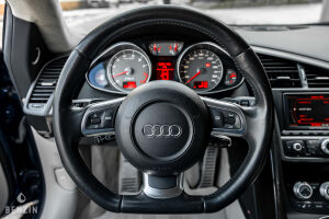 Audi R8 V8 - 2010*Flash