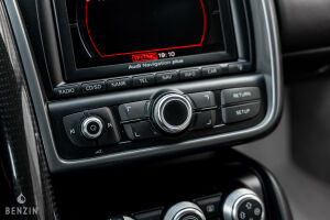 Audi R8 V8 - 2010*Flash