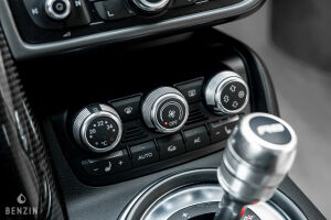 Audi R8 V8 - 2010*Flash