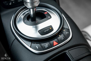 Audi R8 V8 - 2010*Flash