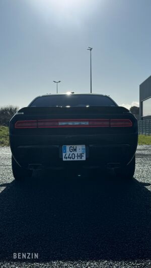 Dodge Challenger SRT8 6.4 - 2011