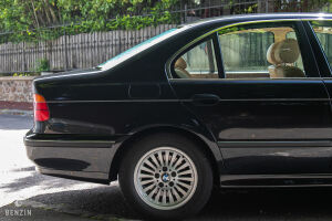 BMW 528i e39 66k km - 1996