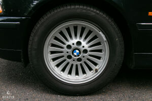 BMW 528i e39 66k km - 1996
