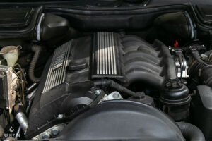 BMW 528i e39 66k km - 1996