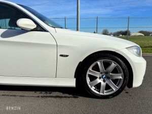 BMW 330i e90 *48k km - 2006