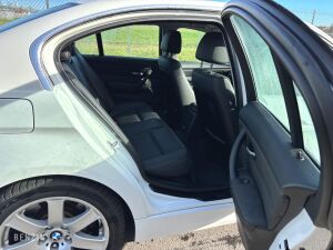 BMW 330i e90 *48k km - 2006