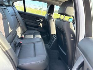 BMW 330i e90 *48k km - 2006