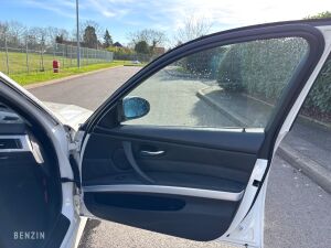 BMW 330i e90 *48k km - 2006