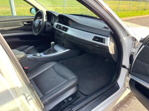 BMW 330i e90 *48k km - 2006