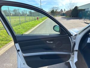 BMW 330i e90 *48k km - 2006