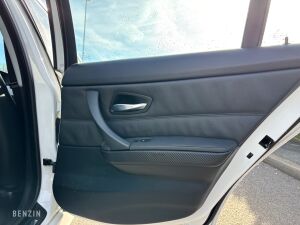 BMW 330i e90 *48k km - 2006