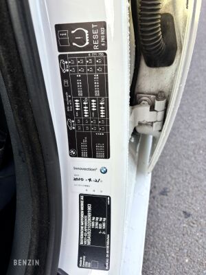 BMW 330i e90 *48k km - 2006