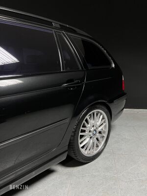 BMW 330i e46 Touring - 2002