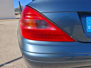 Mercedes-Benz SL 500 R230 - 2001