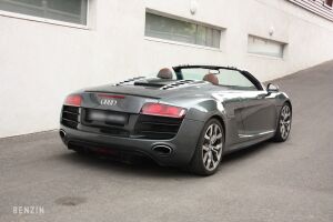 Audi R8 Spyder V10 - 2011