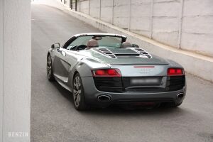 Audi R8 Spyder V10 - 2011