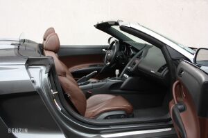 Audi R8 Spyder V10 - 2011