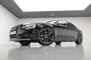 Audi S8 - 2014