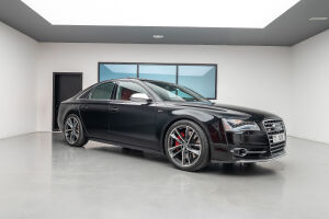 Audi S8 - 2014