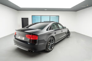 Audi S8 - 2014