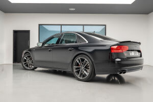 Audi S8 - 2014