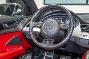 Audi S8 - 2014