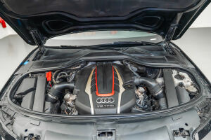 Audi S8 - 2014
