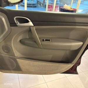 Porsche Cayenne S - 2005