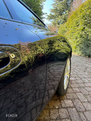 Aston Martin Vanquish S - 2007