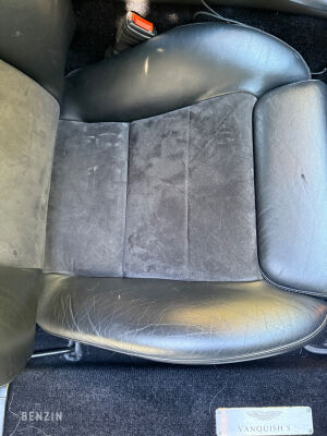 Aston Martin Vanquish S - 2007