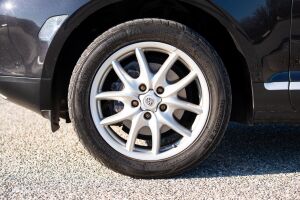 Porsche Cayenne - 2006