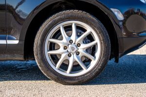 Porsche Cayenne - 2006