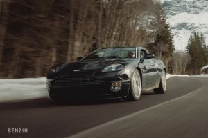 Aston Martin Vanquish S - 2007