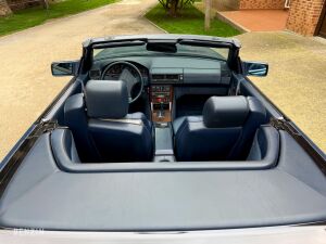 Mercedes-Benz 500SL R129 - 1993