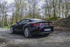 Aston Martin V8 Vantage 4.7 - 2010
