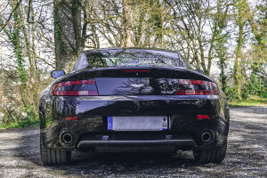 Aston Martin V8 Vantage 4.7 - 2010