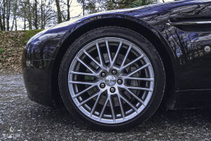 Aston Martin V8 Vantage 4.7 - 2010