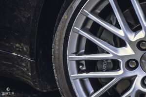 Aston Martin V8 Vantage 4.7 - 2010